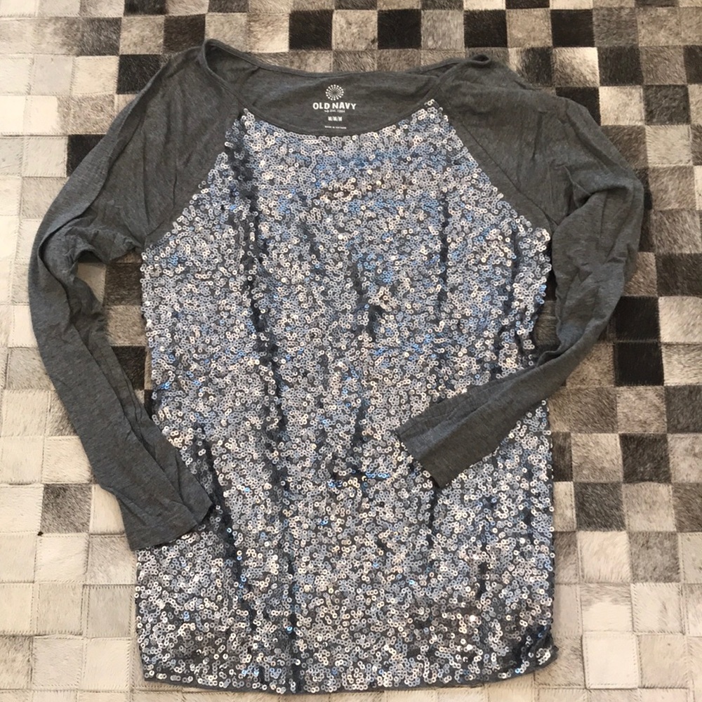 Shirt with sparkles